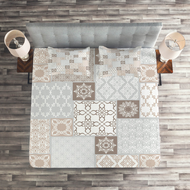 Farmhouse / Country Starburst Coverlet