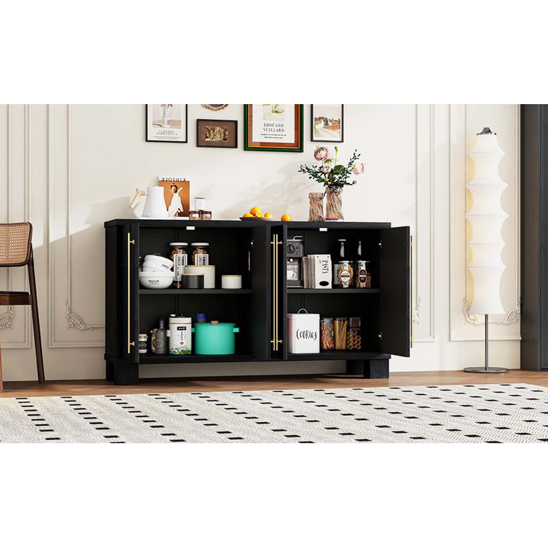 Buffet en bois avec rangement spacieux, tablettes réglables et poignées en métal