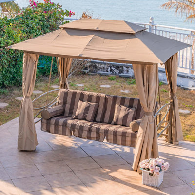 Balancelle 3 personnes mauve pour terrasse avec abri de jardin