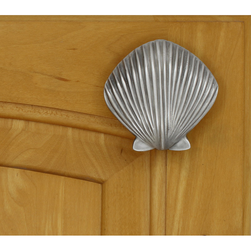 1 1/2" Seashell Knob, 2.5" L x 2.5" W, 1, Brushed Nickel