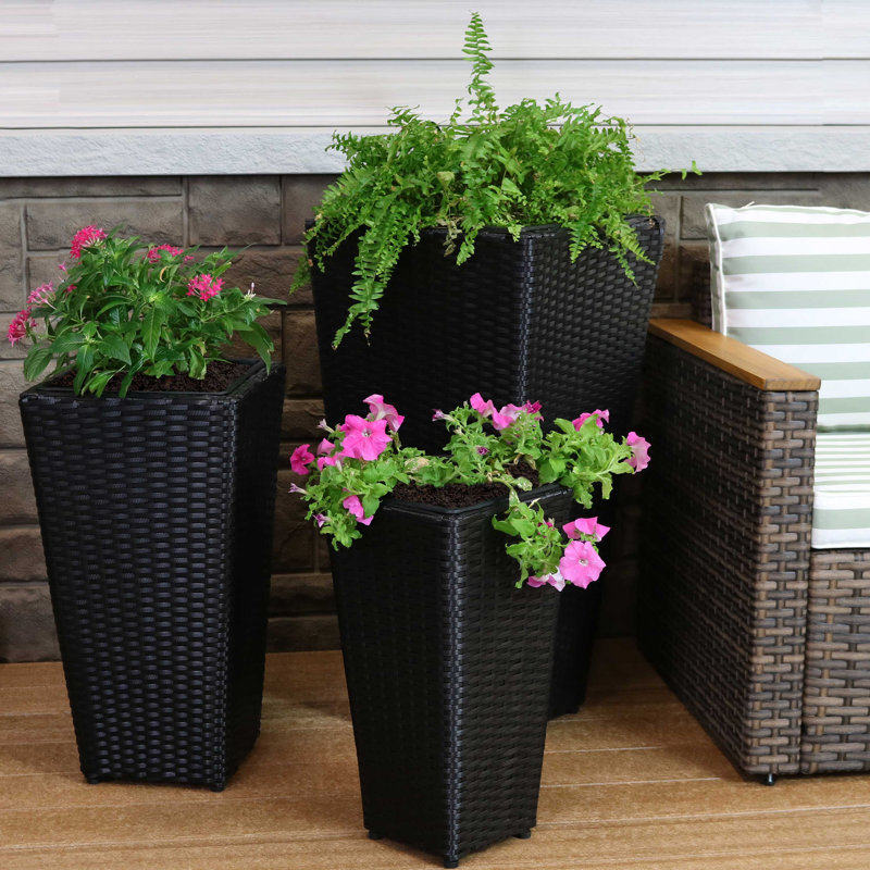 Assorted Square Polyrattan Outdoor Basket Planter with Liner 3-Count, Black