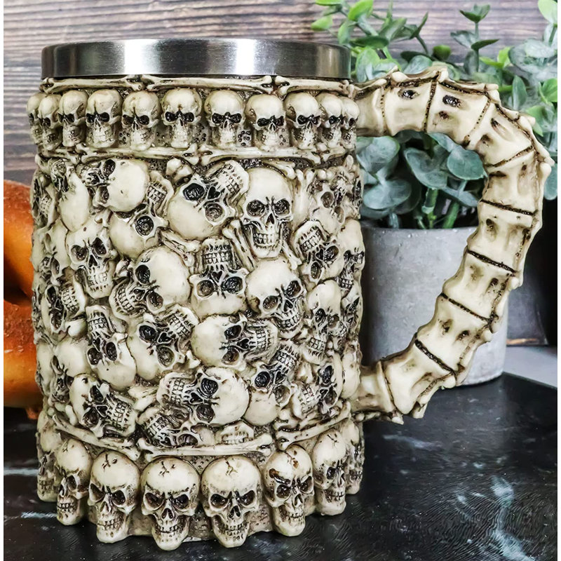 Sculpture tasse Ichabod