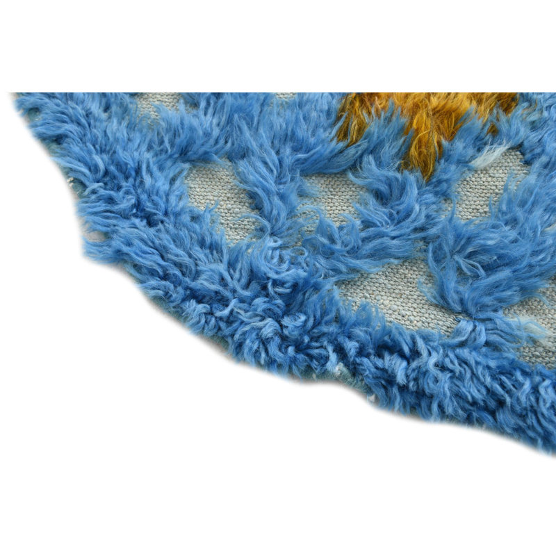 Tapis bleu rectangulaire 4 pi 1 po x 4 pi 4 po