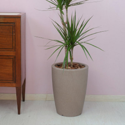 Grieteke Pot Planter