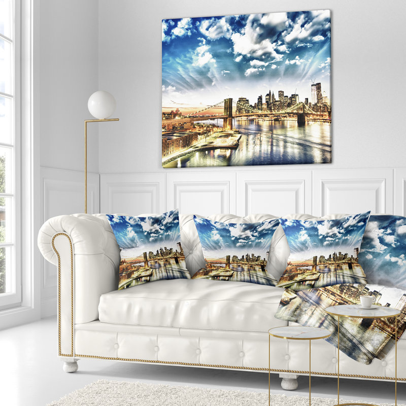 Coussin cityscape photo winter clouds over manhattan, 16 po x 1 po, Coussin décoratif