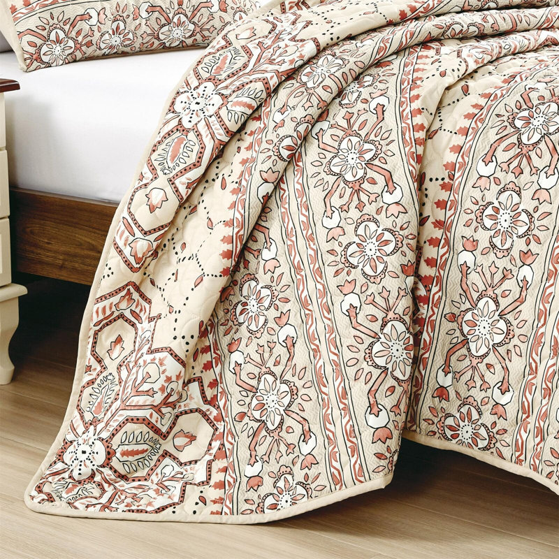 Floral Bedding, Queen Bedspread + 2 Queen Shams
