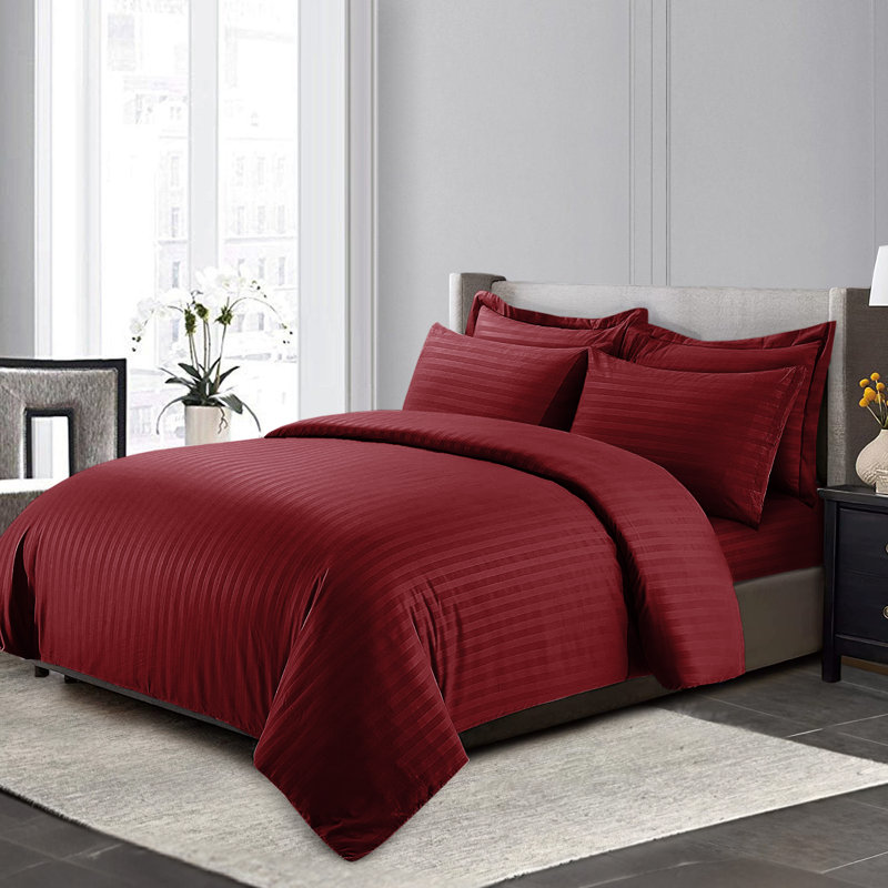 Microfiber 250 TC Reversible Complete Stripe Duvet Cover Set with Pillowcases, Double Duvet Cover Set + 2 Additional Pieces