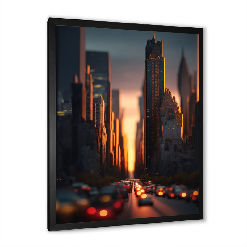 «Empire State Building Tilt Shift in the Night Lights VI», reproduction sur toile, H 44 po x l 34 po x P 1,5 po