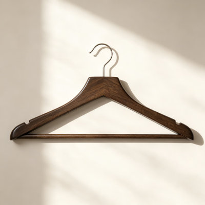 Paquet de 30 cintres en bois massif de qualité supérieure avec finition lisse, crochets et encoches pivotants pour chemises, manteaux, vestes et robes