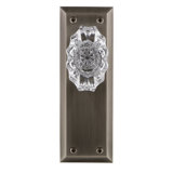 Grandeur Fifth Avenue Plate Privacy with Biarritz Crystal Door Knob