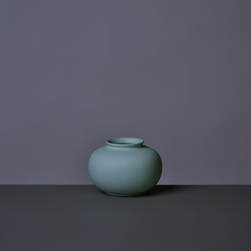 Petit vase à pommes en porcelaine mate, Menthe