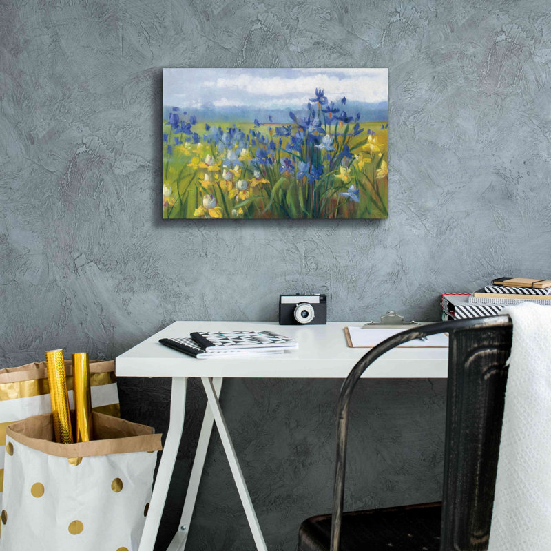 «Aaseem Blue and Yellow Flower Field on Canvas» par Carol Rowan, reproduction, H 12 po x l 18 po x P 0,75 po