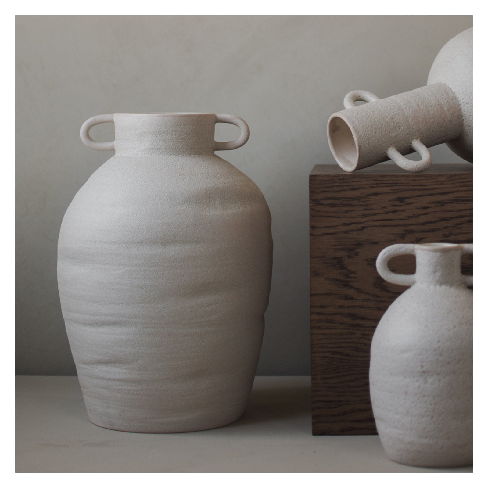  Ceramic Table Vase, White