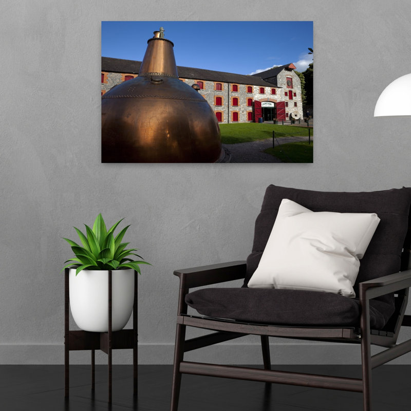 «Copper Still At Midleton Whiskey Distillery», Midleton, County Cork, Irlande, art mural contemporain, H 16 po x l 24 po
