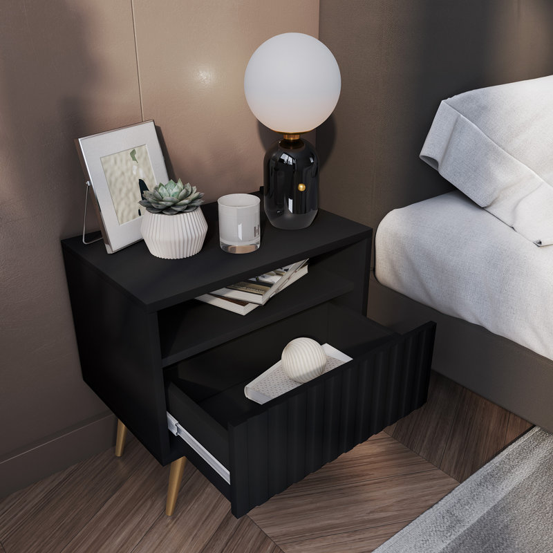 Hodgskin 47 cm W Bedside Table, Black/Gold