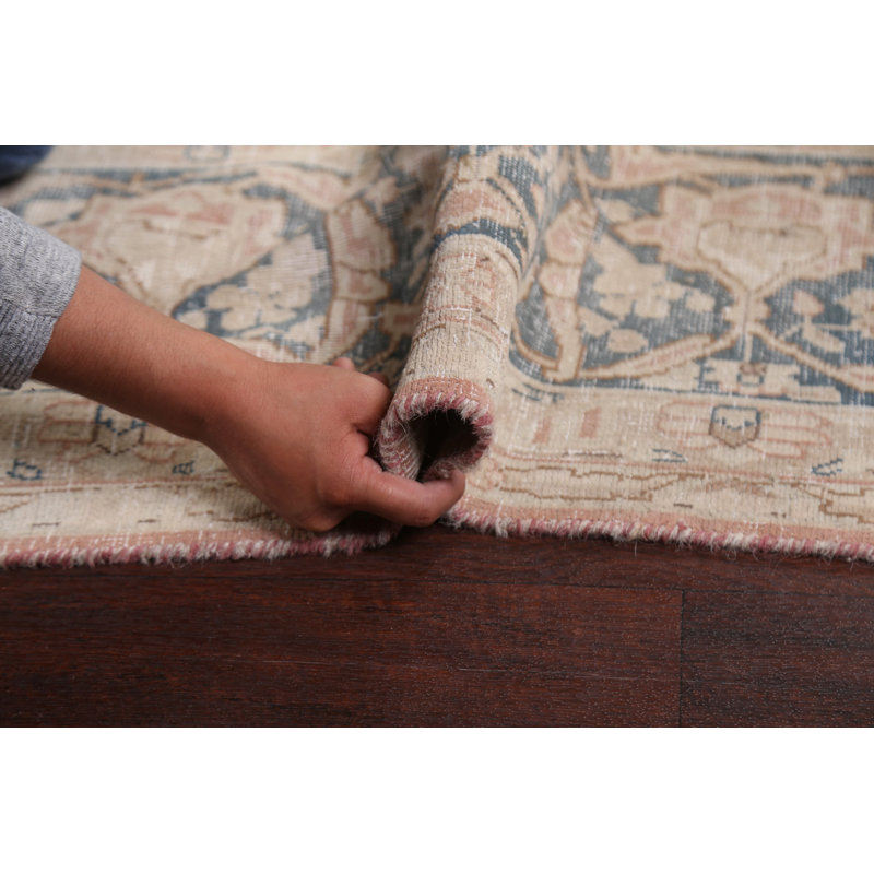 Tapis traditionnel délavé discret 10 x 13
