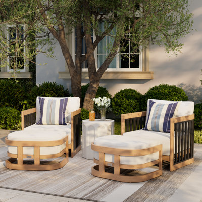 Fauteuils club avec repose-pieds et coussins Sereno