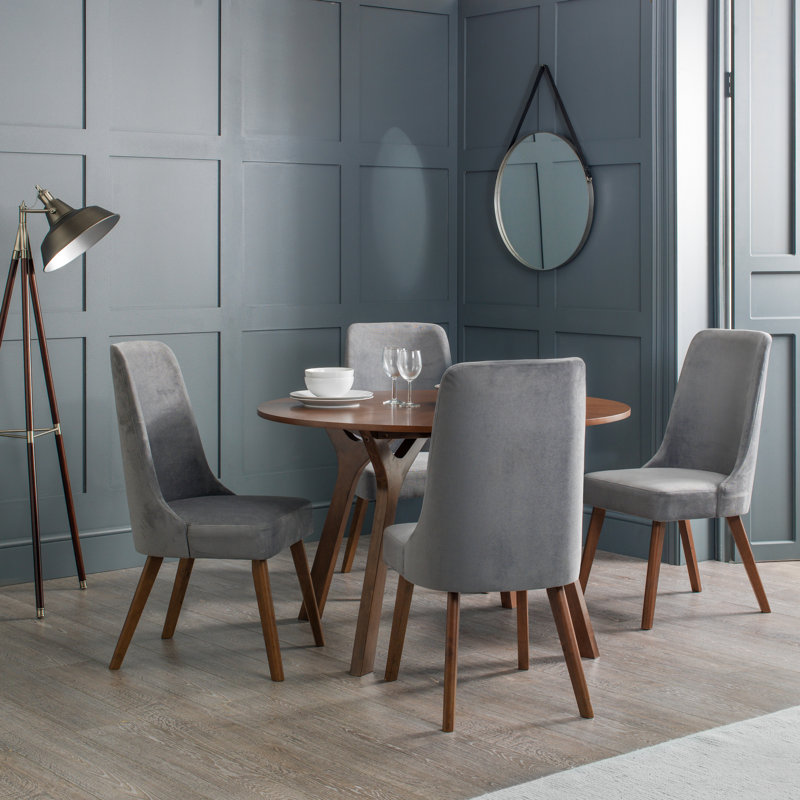 Reading Round Dining Table