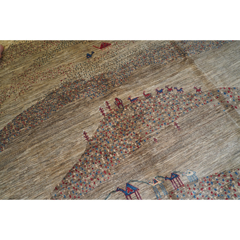 Tapis brun et multicolore de haute qualité noué à la main