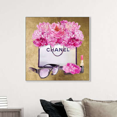 " Shopping Day Gold Fashion Lifestyle "