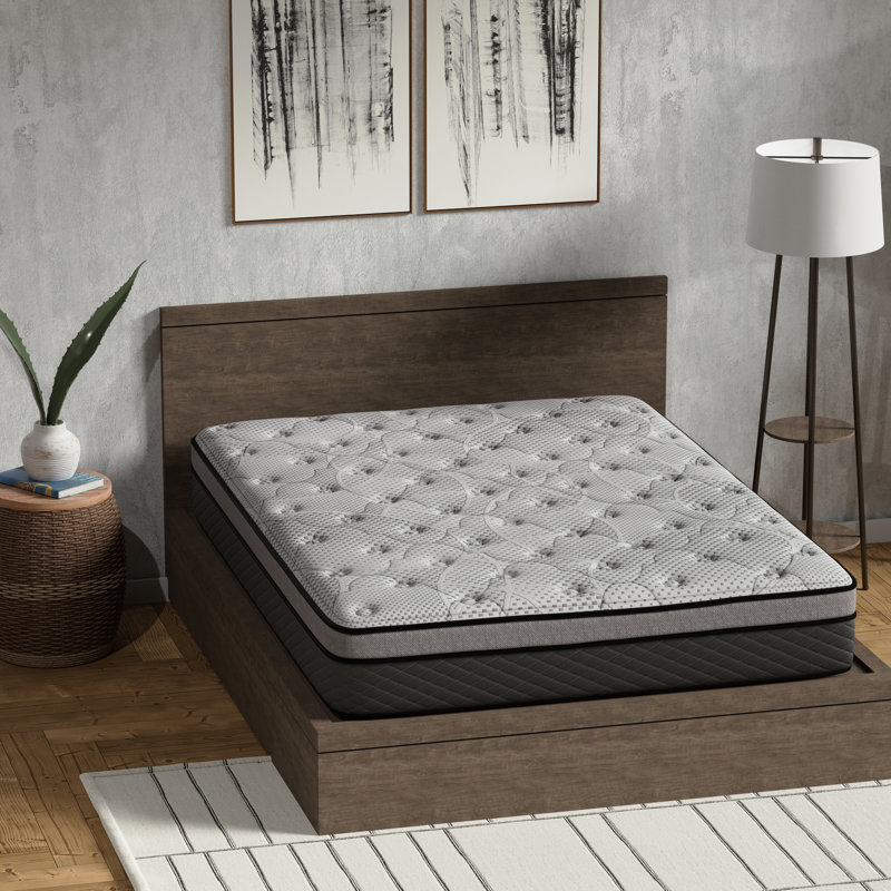 Matelas King 12 po ferme mi-ferme avec mousse de soutien et ressorts ensachés, faible transfert de mouvement pour un sommeil paisible, noyau à ressorts ensachés, régulation de la température et fraîcheur