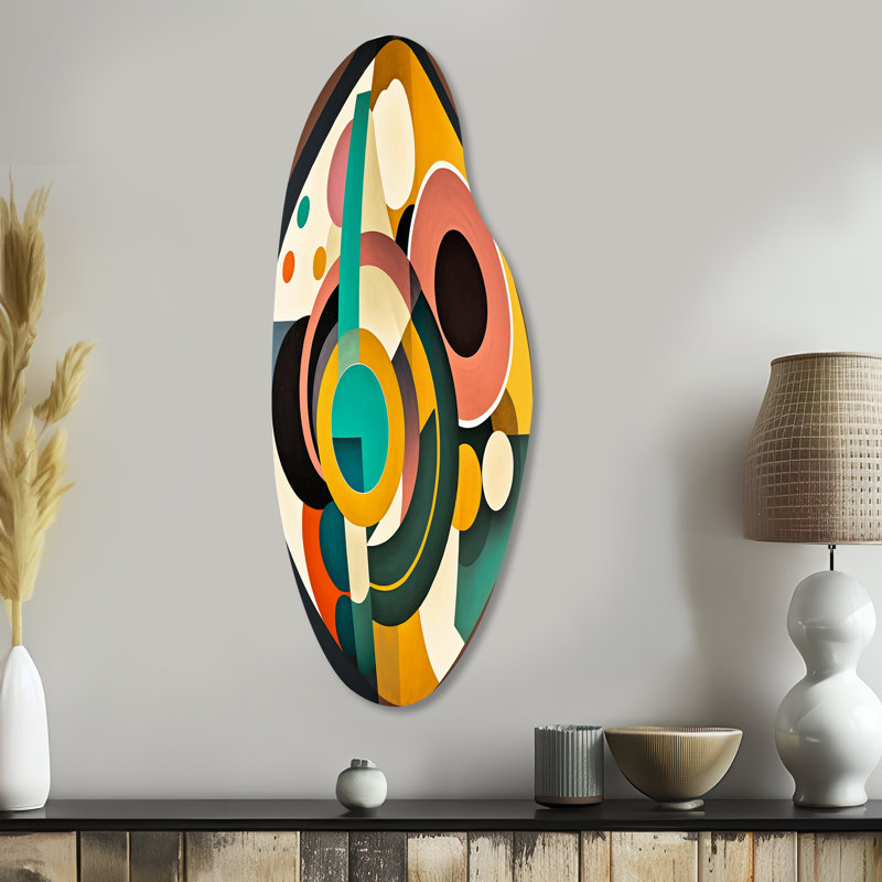 Art mural Mid-Century rétro circulaire Visions II - forme moderne incurvée en métal asymétrique, H 38 po x l 15 po