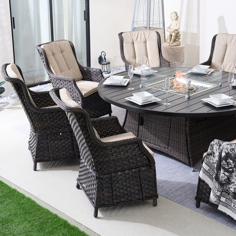 Ensemble repas avec coussins 8 personnes Aeryna
