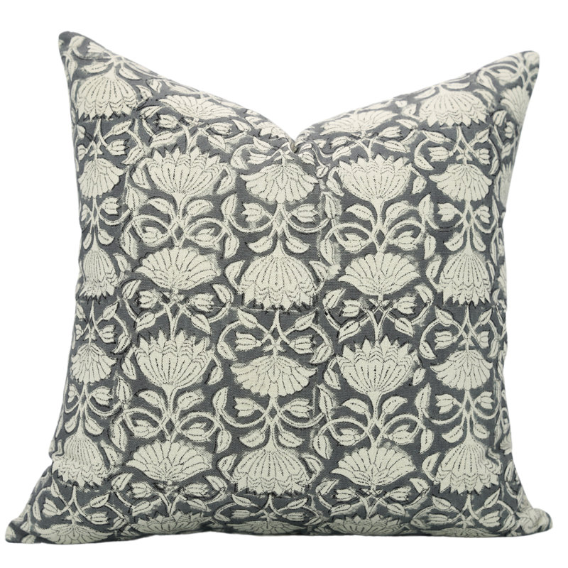 Coussin décoratif en coton gris Boho, Carré, 24 po x 24 po