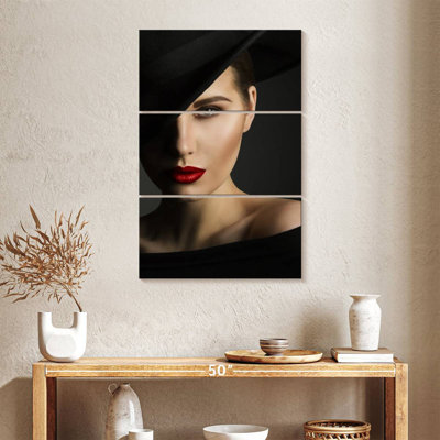 Shuttleworth Elegant Woman