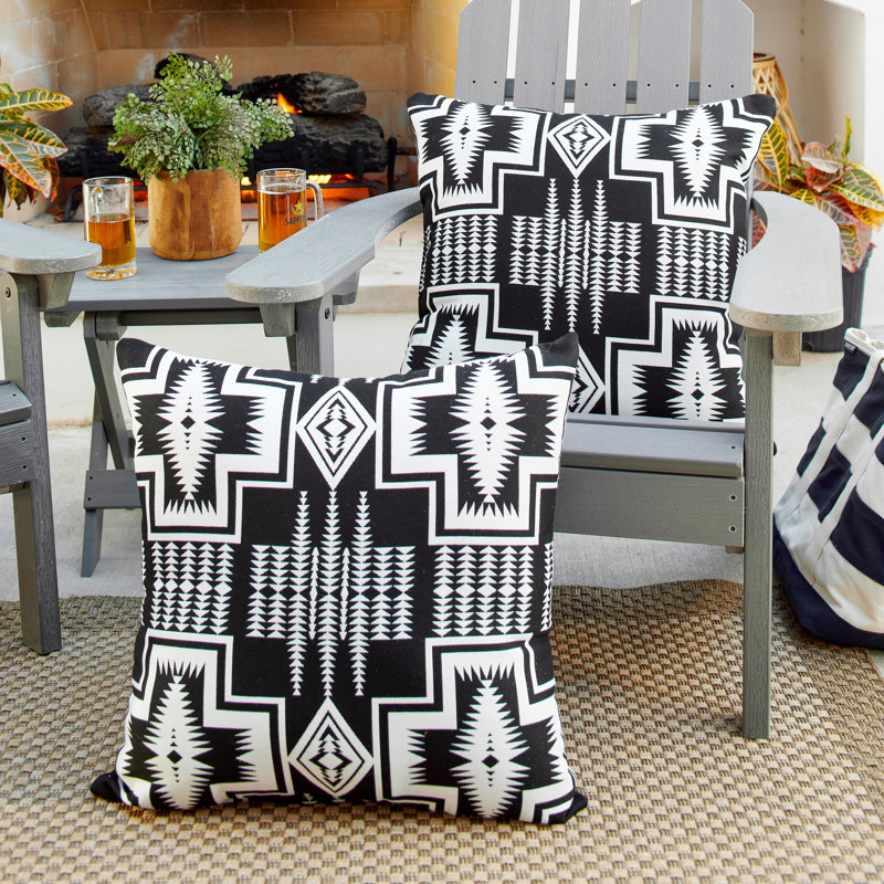 Coussin Sunbrella, H 24 po x l 24 po, Blanc / noir
