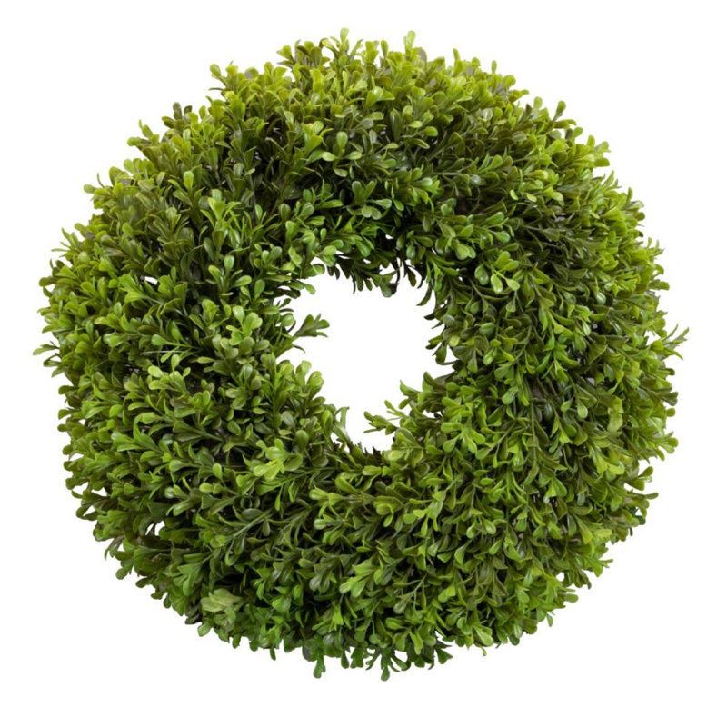 Faux Boxwood Plastic 16'' Wreath
