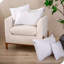 Coussins décoratifs blancs-111177188