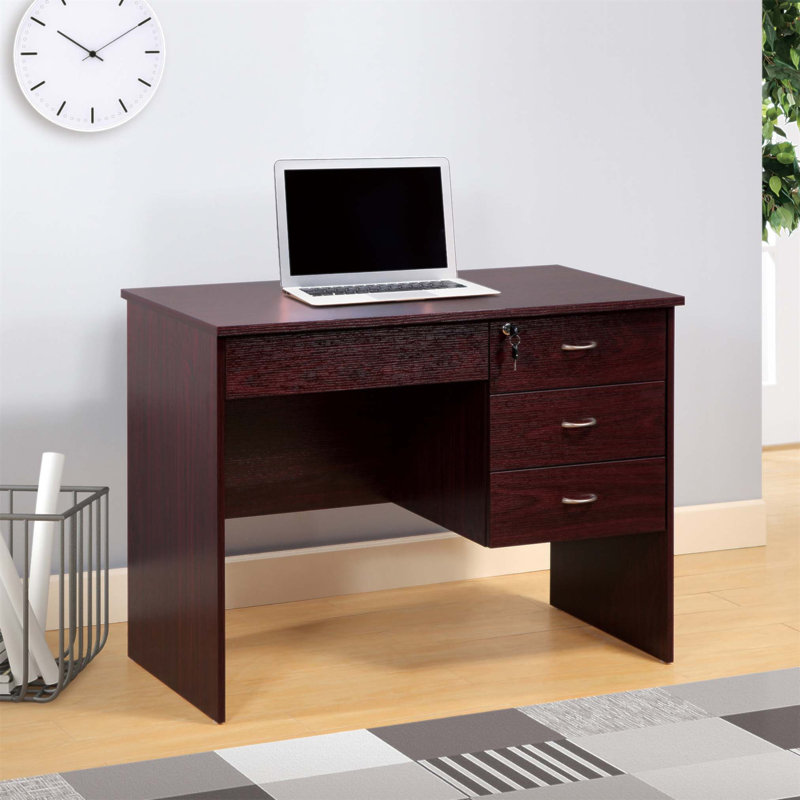 Bureau d'étudiant compact avec trois tiroirs verrouillables, des glissières en métal et un panneau de pudeur pour un bureau à domicile efficace