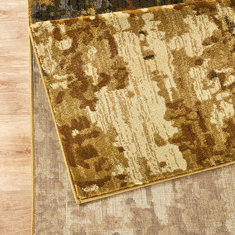 Tapis multicolore 7 pi 10 po x 10 pi 3 po, 7 pi 10 po x 10 pi 3 po