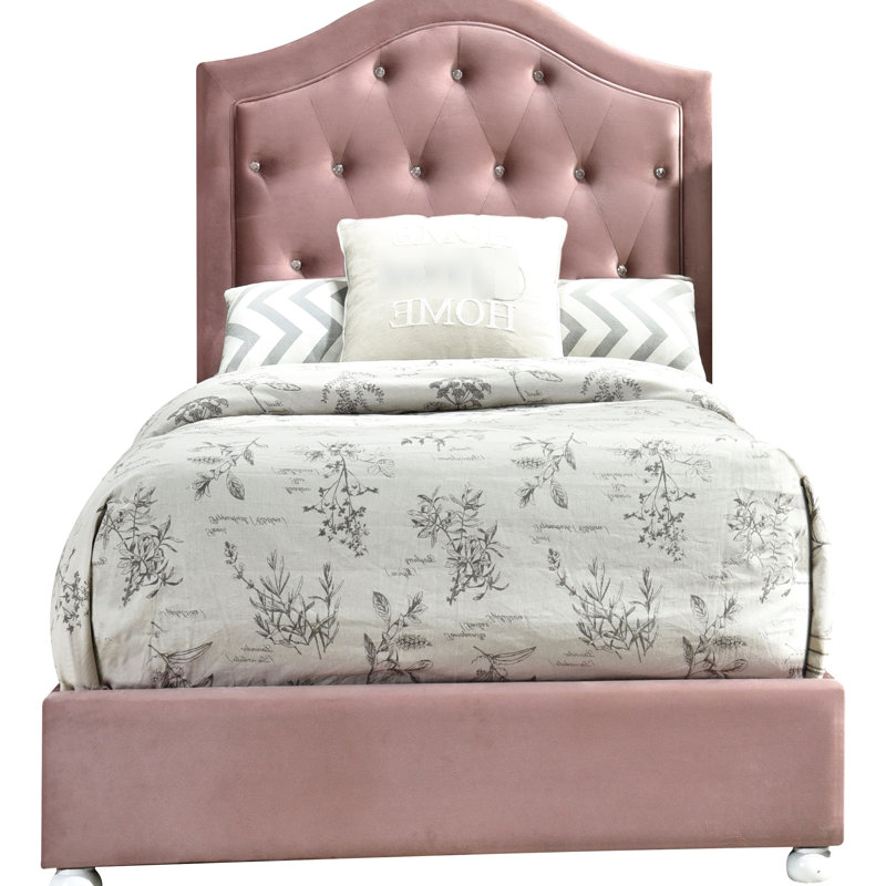 Lit simple tapissier rose avec tête de lit et lattes de soutien capitonnées