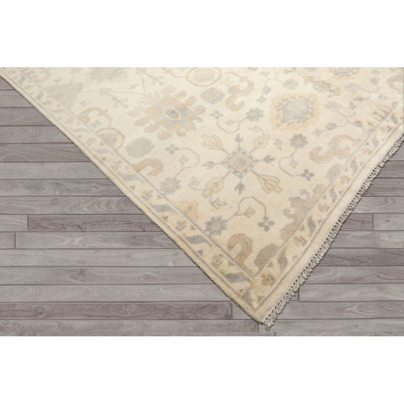 Tapis Oushak en laine ivoire et gris, noué à la main, style Arts & Crafts, 2,46 m x 3,05 m
