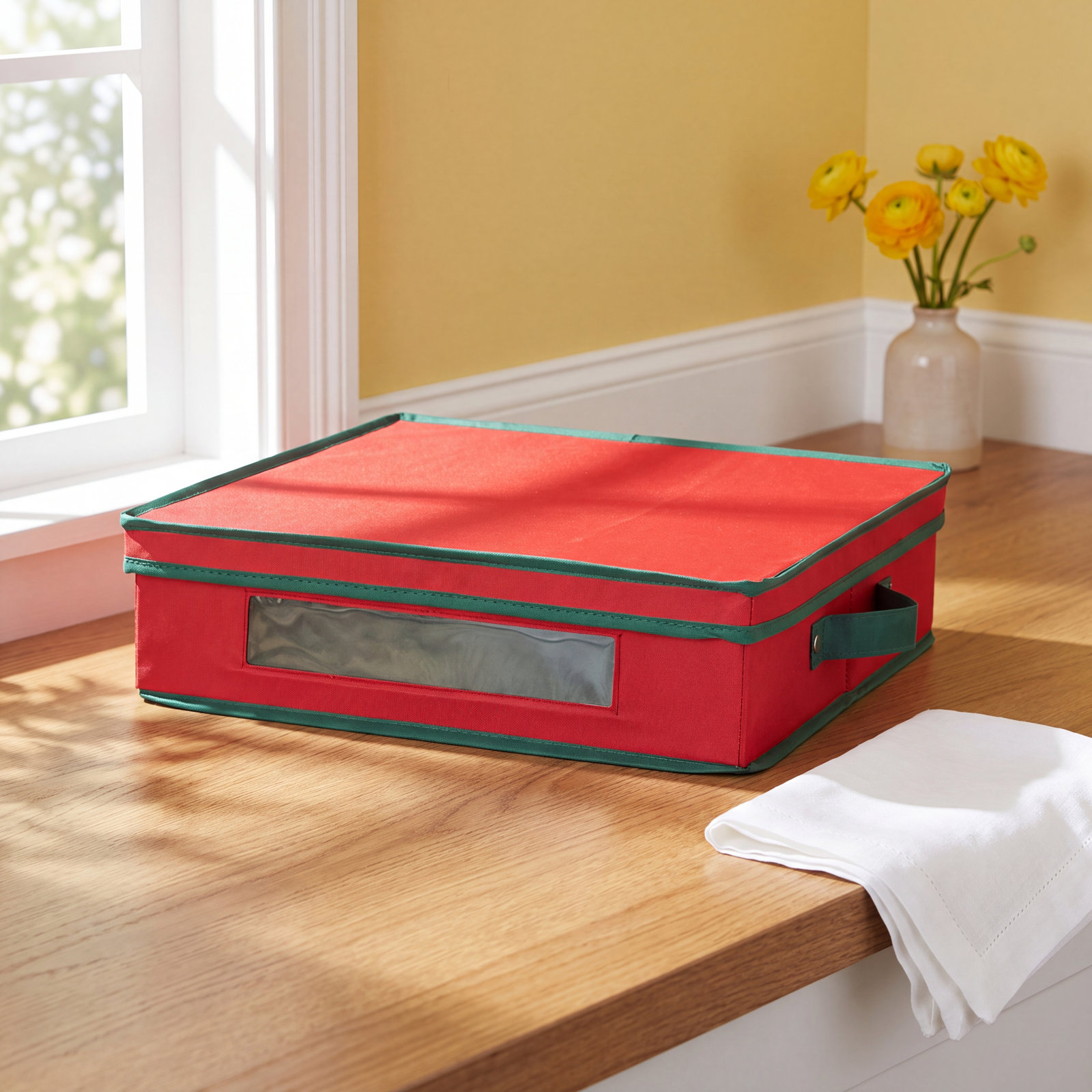 Maye Charger Plate Chest