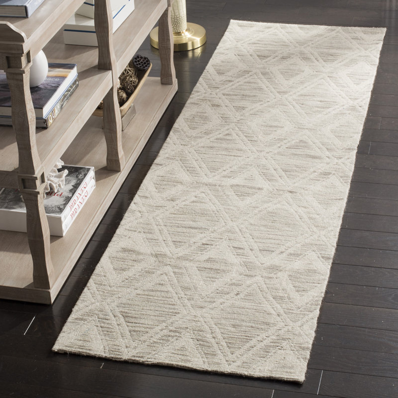 Tapis brun clair / ivoire en laine tissé à la main à motif géométrique Amritpal, Tapis de couloir 2 pi 3 po x 8 pi