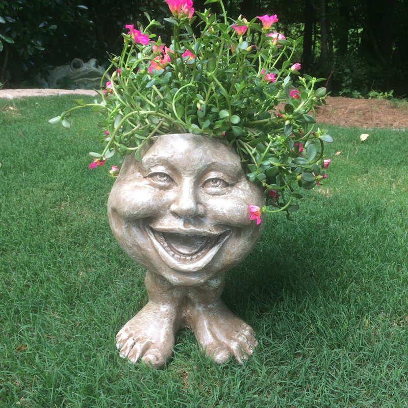 Muggly's Aunt Minnie Face Statue Planter, 16" H x 9.25" W x 10.25" D, Stone Wash