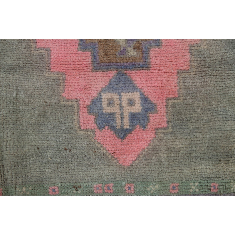 Tapis turc rose en laine à motif géométrique anatolien noué à la main 2 x 3