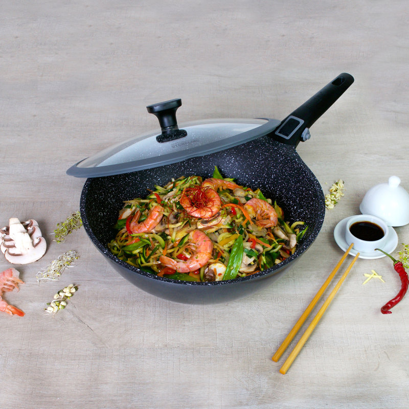 Bella Cucina Non-Stick Aluminum Wok with Lid