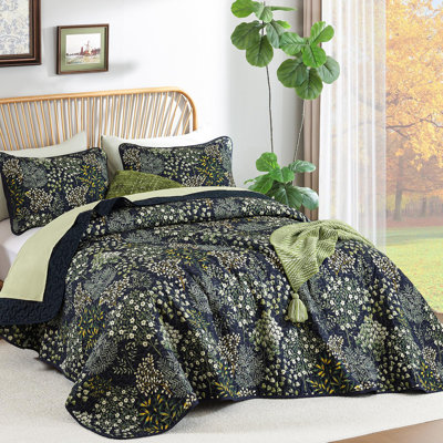 3-Piece Botanical Floral Quilt Set Soft Microfiber Farmhouse All-Season Bedspread