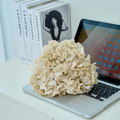 Fleurs d'hortensia artificielles mauves poussiéreuses 10 fausses fleurs d'hortensia en soie pour centres de mariage Bouquets Décoration florale bricolage avec tiges (Vase non inclus)