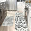 Ensemble de 2 tapis de cuisine noir et blanc à motif de vagues