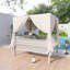 Lit de terrasse pour l'extérieur avec rideaux de lit beiges, coussins et coussins gris, corde tissée, convient à de multiples cas de figure