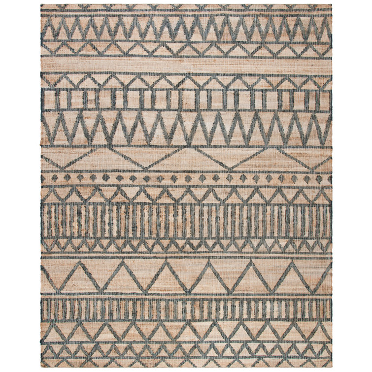 Heer Hand Loomed Jute/Cotton Chevron Rug in Natural/Charcoal