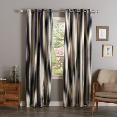 Rideaux semi-transparents à rayures avec œillets deason