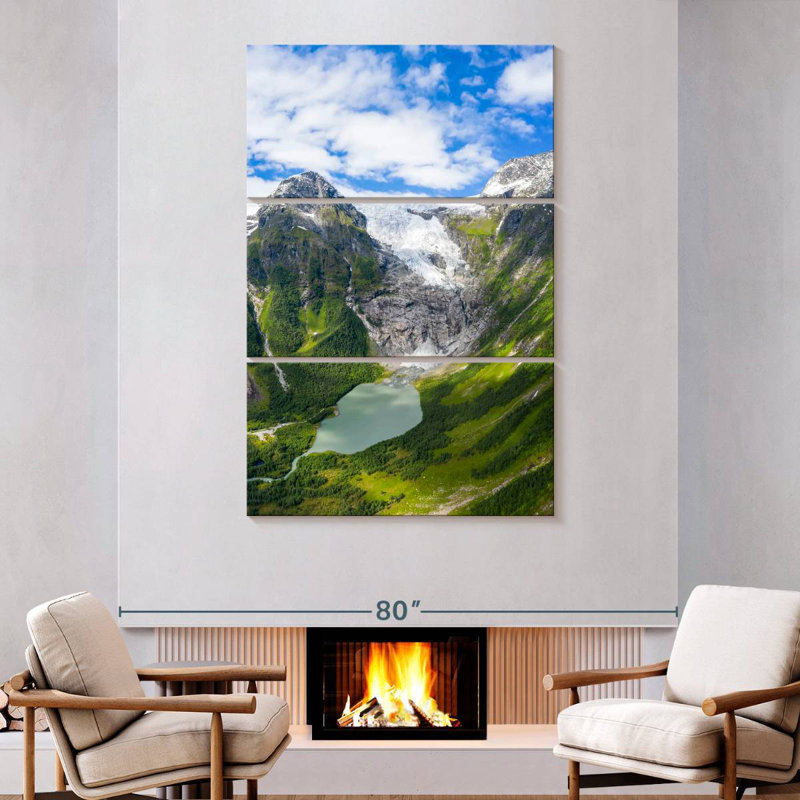 Alvord Idyllic Boyabreen Glacier