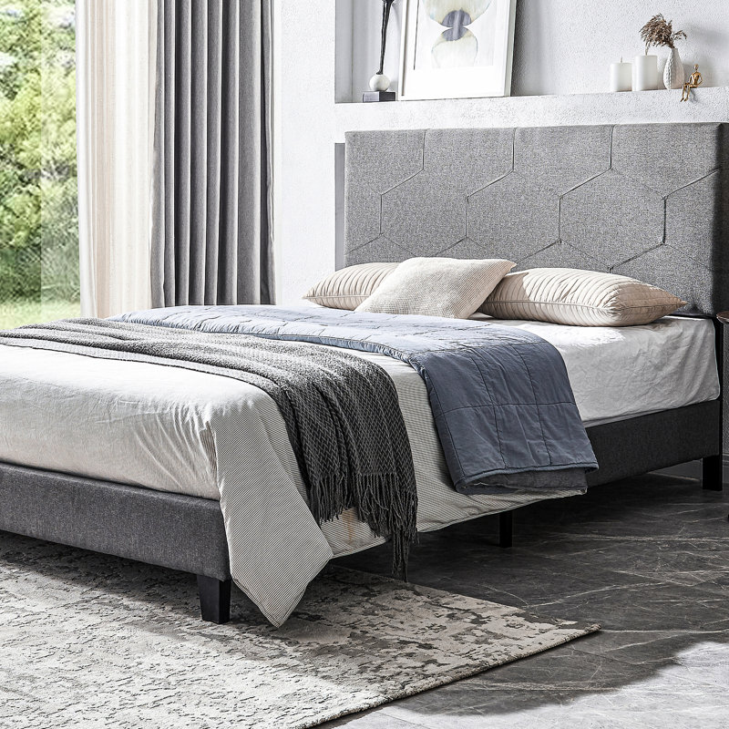 Grand lit plateforme gris rembourré, support en lattes de bois, installation simple, aucun sommier tapissier requis, convient à tous les matelas de 8 po ou plus épais, structure de lit de 500 lb en gris, avec soutien, facile à installer