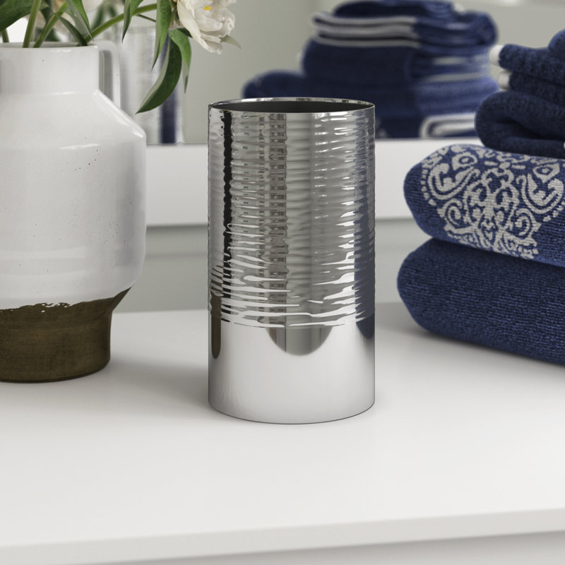 Metropolitan Bathroom Accessory